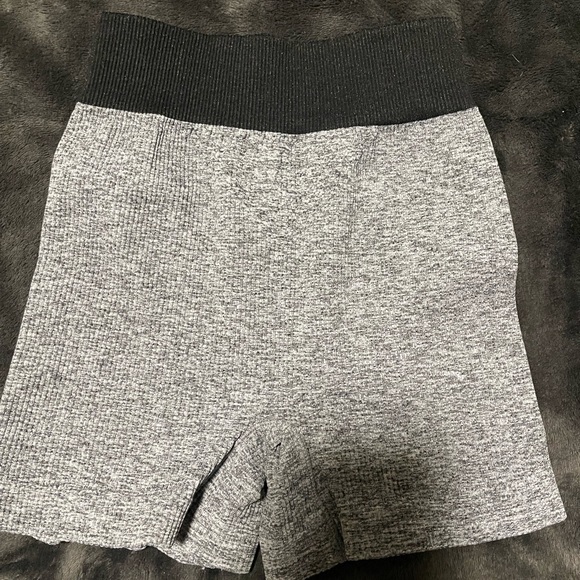 NWOT Free People Movement Prajna shorts - Picture 2 of 3